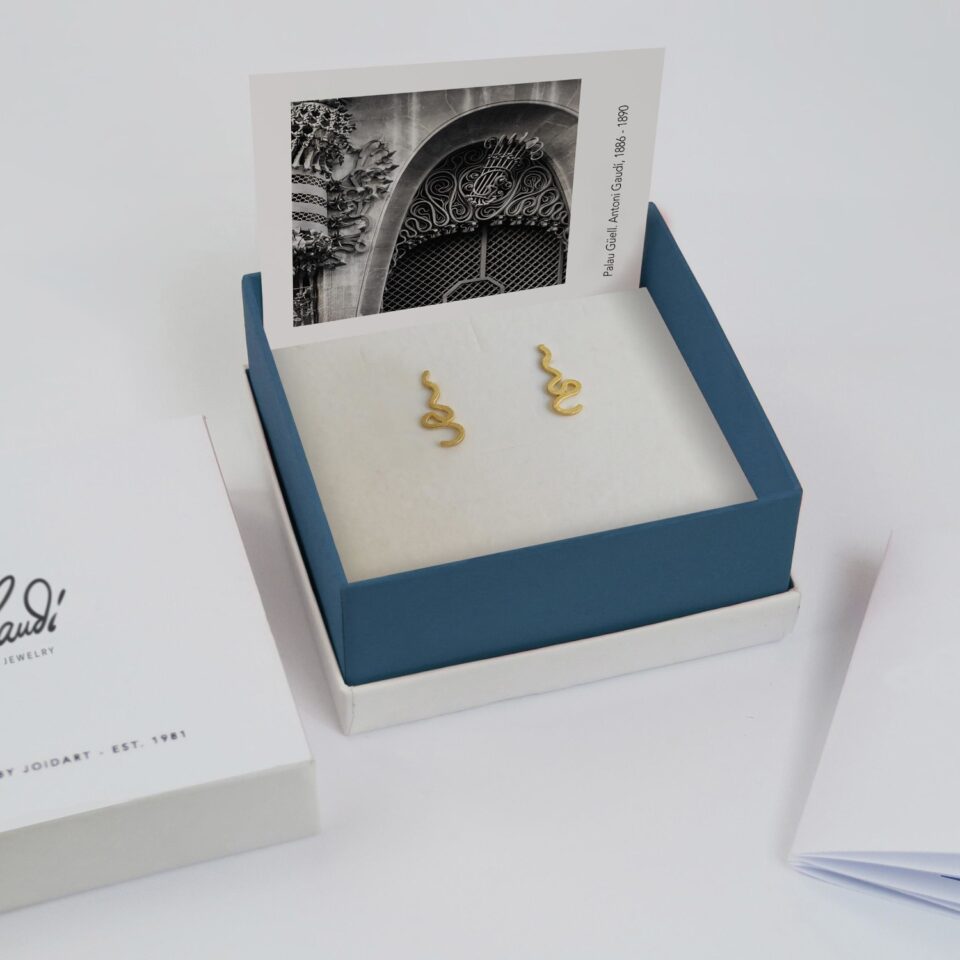 PENDIENTES DORADOS GAUDÍ JEWELRY PALAU GÜELL