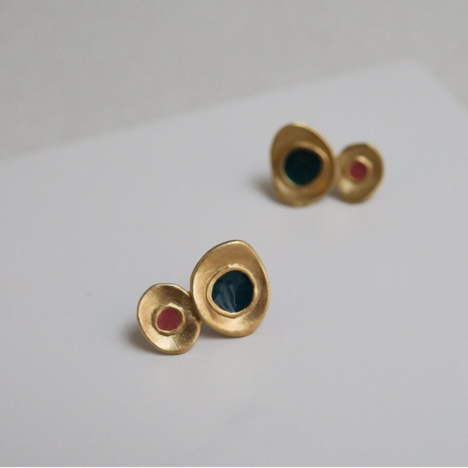 PENDIENTES DORADOS FAVORITA COLORS PEQUEÑOS