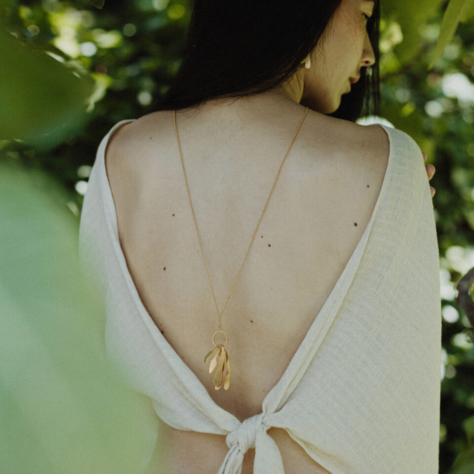 COLLAR DORADO EXOTICA