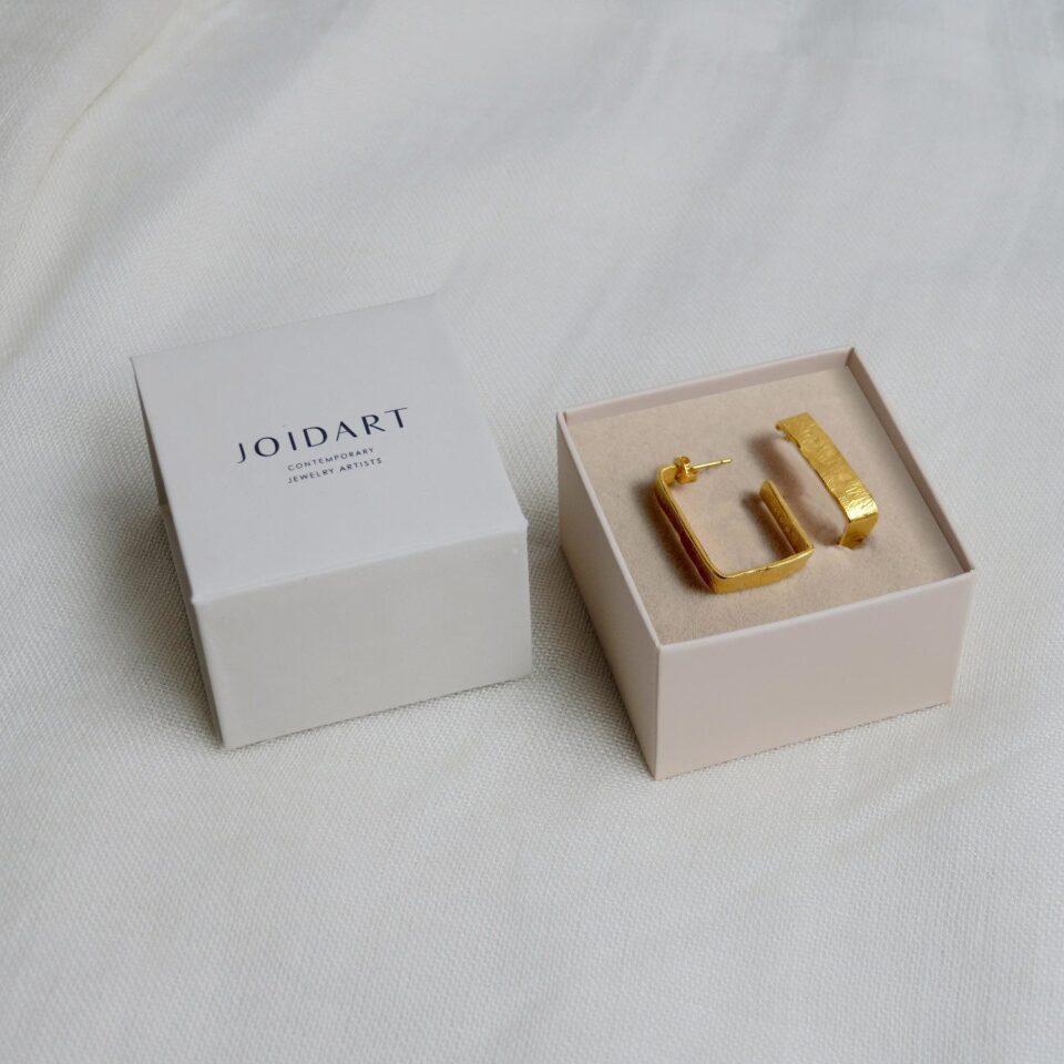 PENDIENTES DORADOS GRANDES LIGNIS ANCHOS