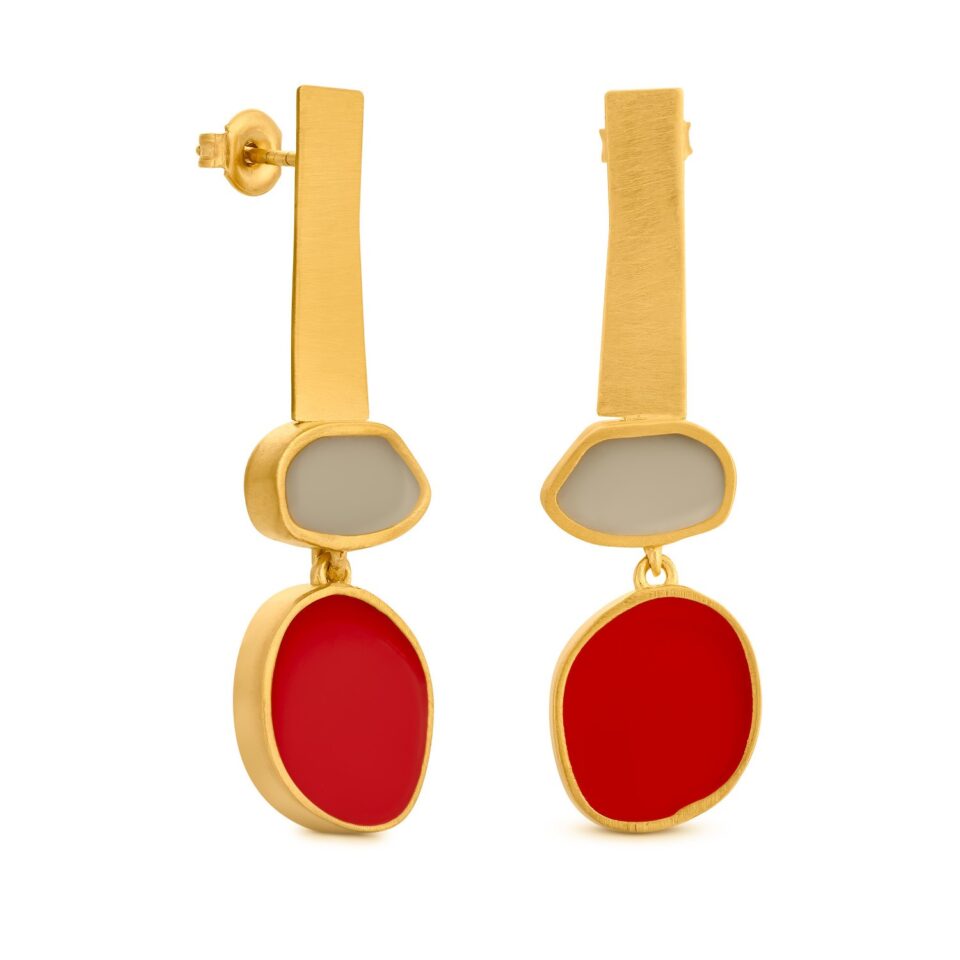 PENDIENTES DORADOS COLLAGE ROJO
