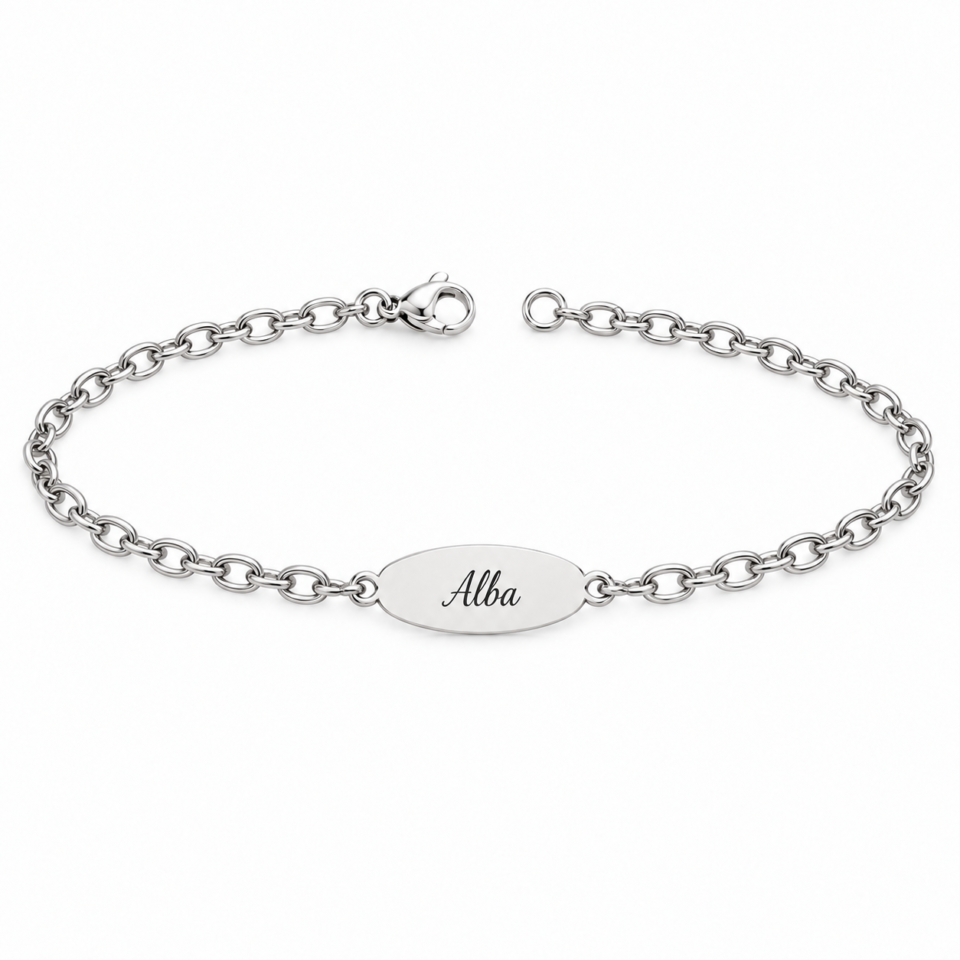 Pulsera ovalo personalizada de plata con cadena de eslabones ovalados, fotografía de catálogo